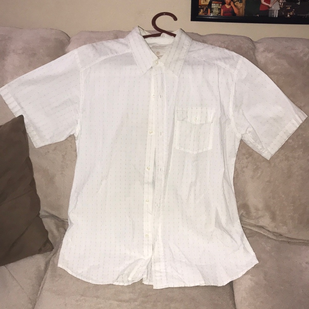 Machine 100% cotton large white and blue button Down with pocket stained